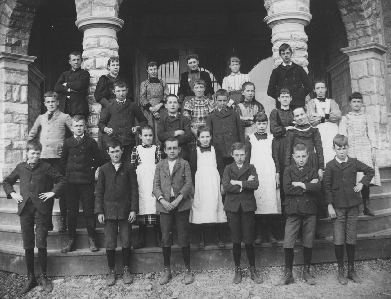 Aula da Srta. Wither na Escola Alexis I. du Pont, 1894 de Pierre A. Gentieu