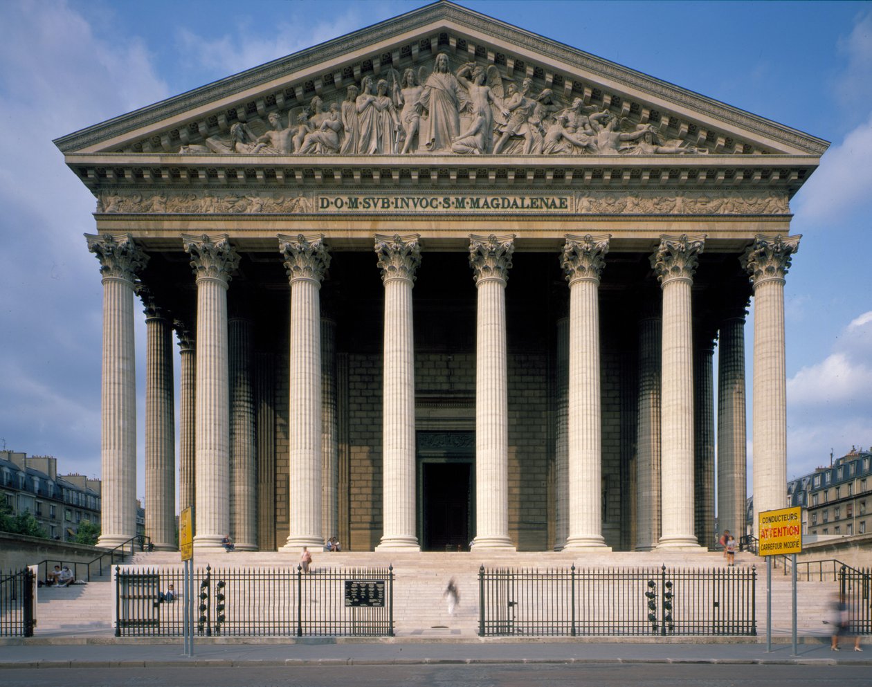 Igreja da Madeleine em Paris. de Pierre Alexandre Vignon