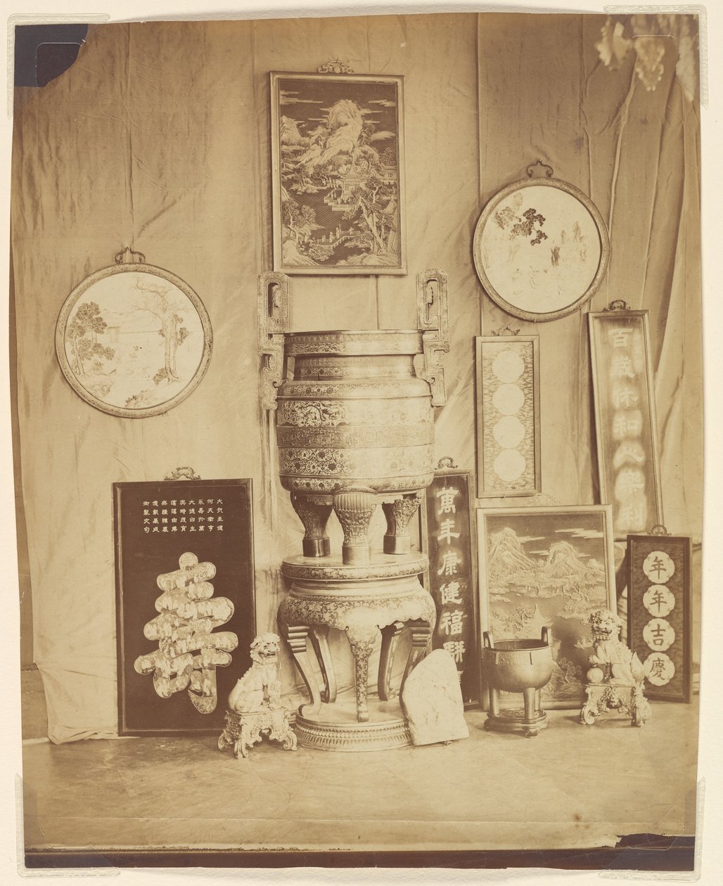 Objetos de arte dos Palácios de Verão, Pequim, 1861-63 de Pierre Ambroise Richebourg