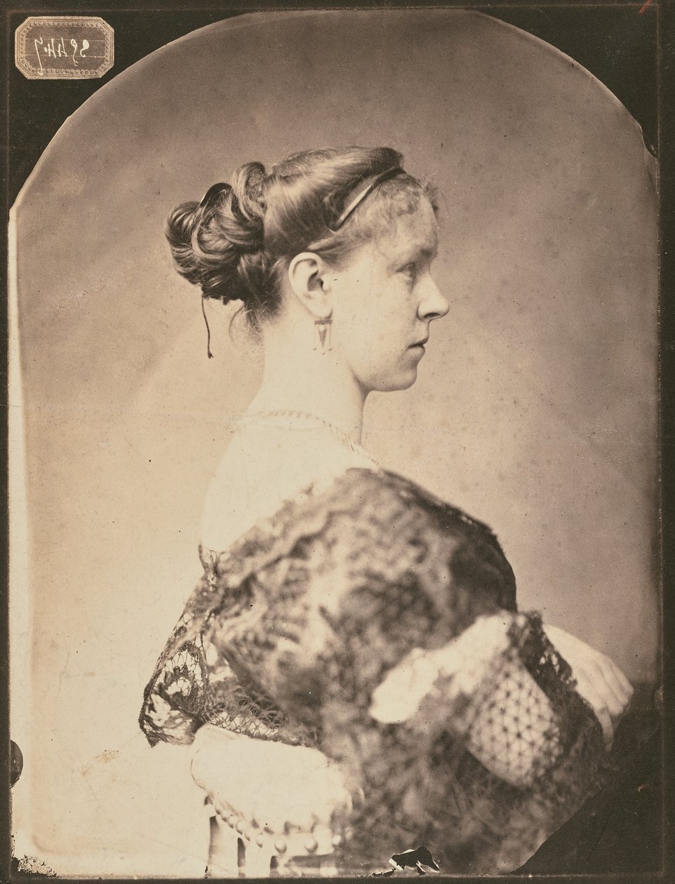 [Retrato de uma mulher não identificada]. de Pierre Petit