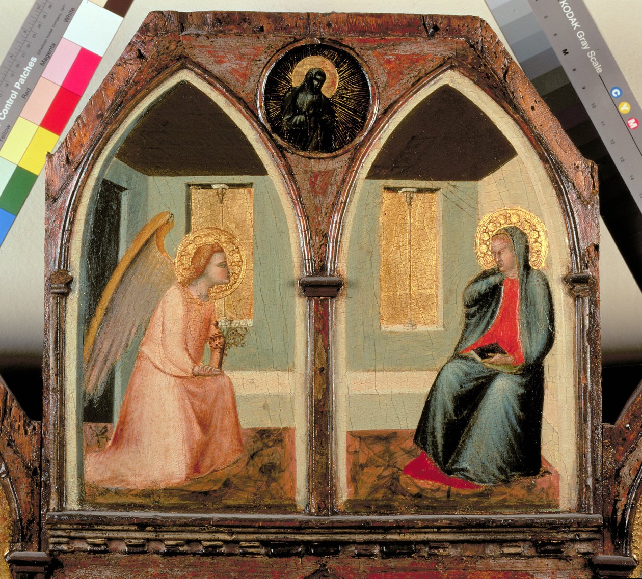 O St. Giusto Polytych, detalhe mostrando a Anunciação (tempera no painel) de Pietro Lorenzetti