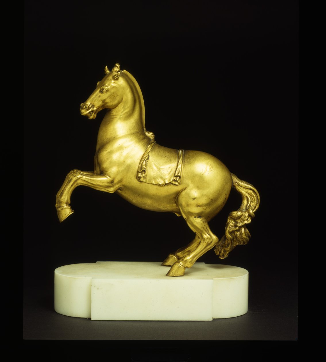 Cavalo empinado (bronze dourado) de Pietro Tacca