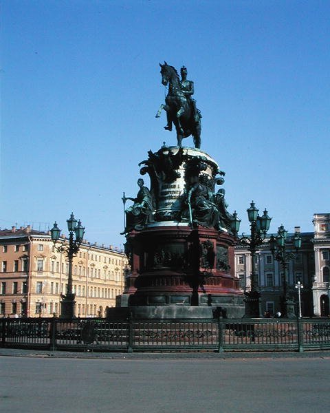 Monumento equestre ao czar Nicolau I (1796-1855) 1856-59 de Piotr Klodt