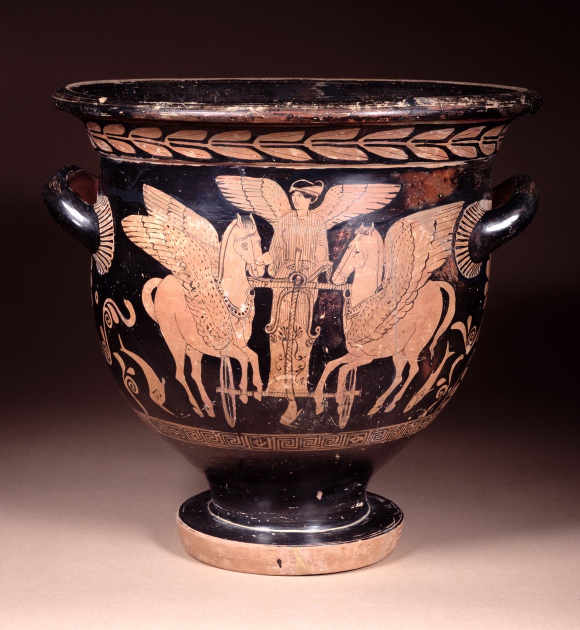 Krater de sino de figura-vermelha representando Eos montando sua carruagem do mar, Lucanian, c.440-420 BC (cerâmica) de Pisticci Painter
