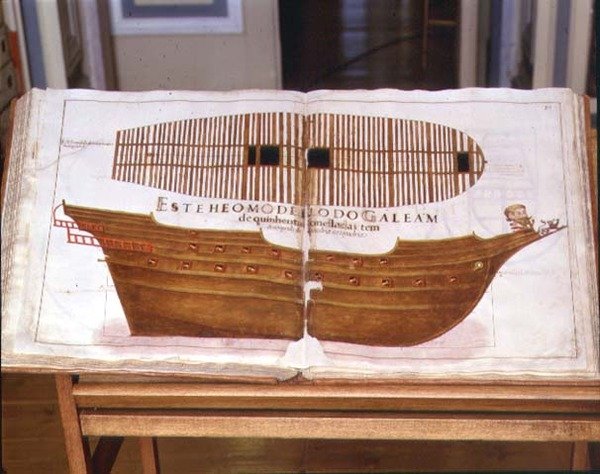 Plan of a Galleon, page 88 of Livro de Traca de Carpintero (Book of Carpentry Designs), 1616  de Portuguese School