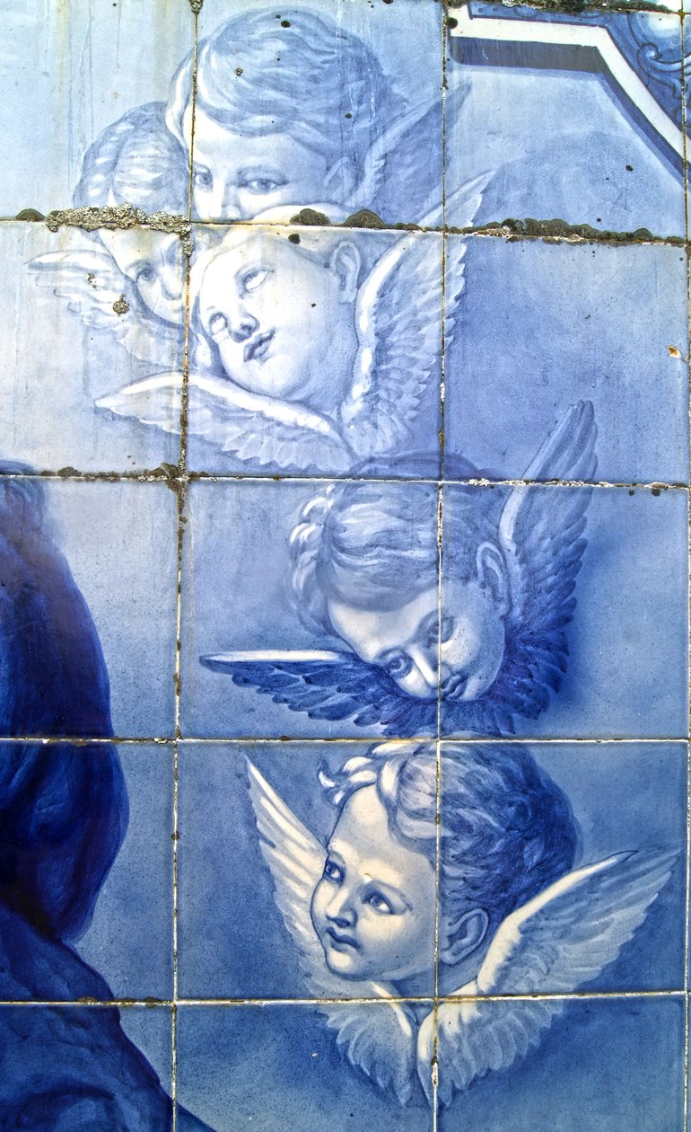 Painel decorativo representando querubins, Lamego, Portugal. 1738 (azulejos cerâmicos) de Portuguese School