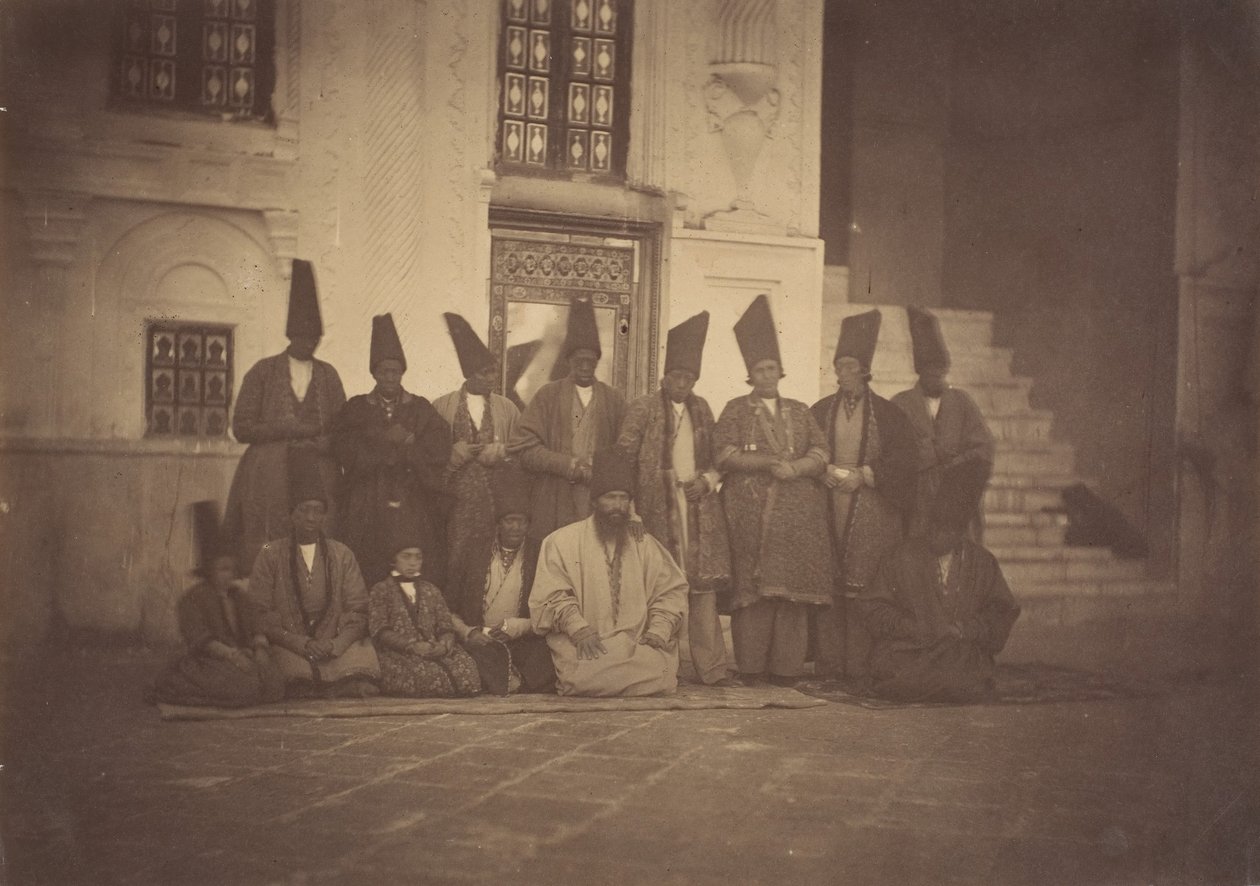 [Na Mesquita do DameganOs Eunucos], década de 1850. de Possibly by Luigi Pesce.