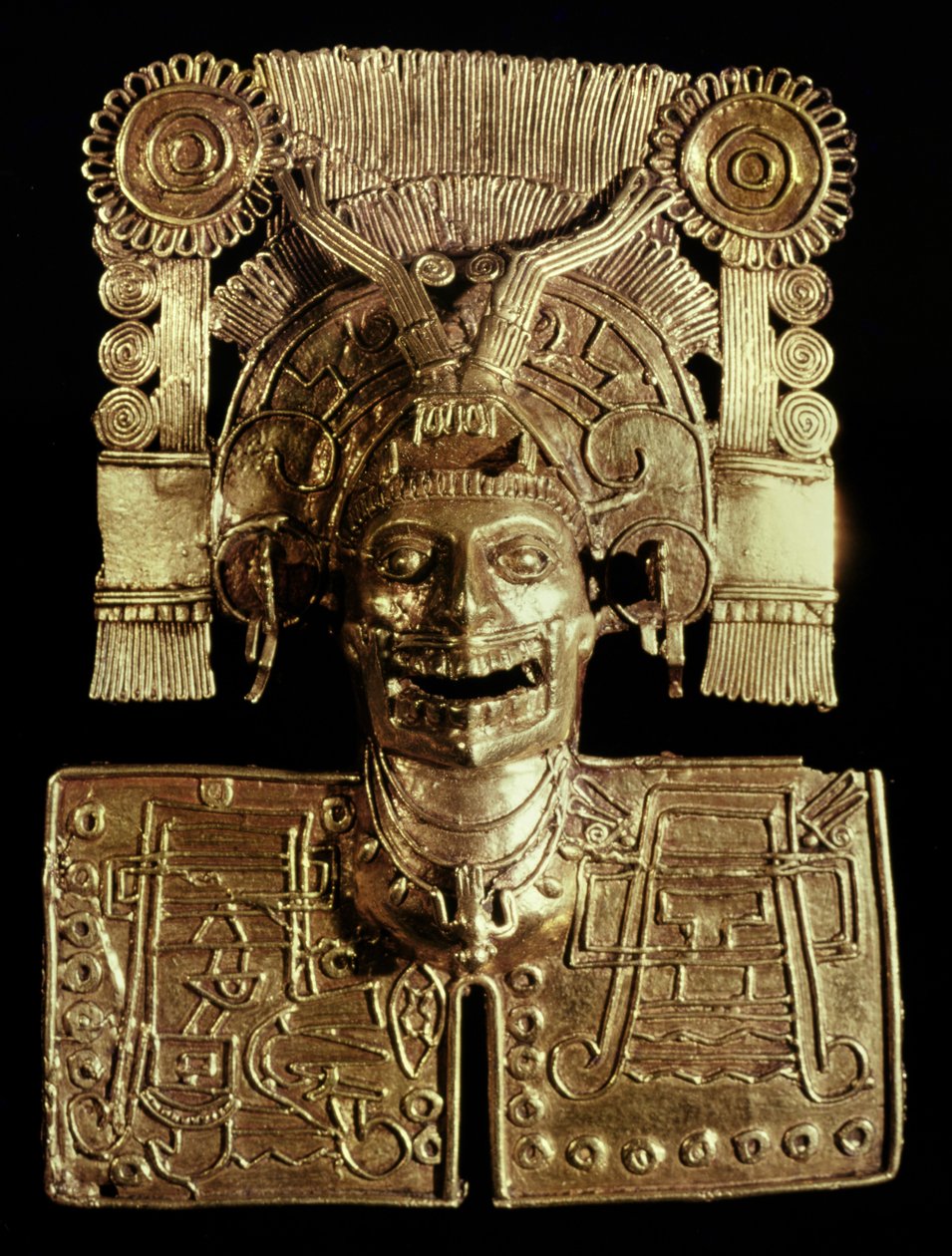 Peitoral representando o deus da morte, Mictlantecuhtli, do túmulo 7, Monte Alban, Mixtec, c.1300-1450 (ouro) de Pre Columbian