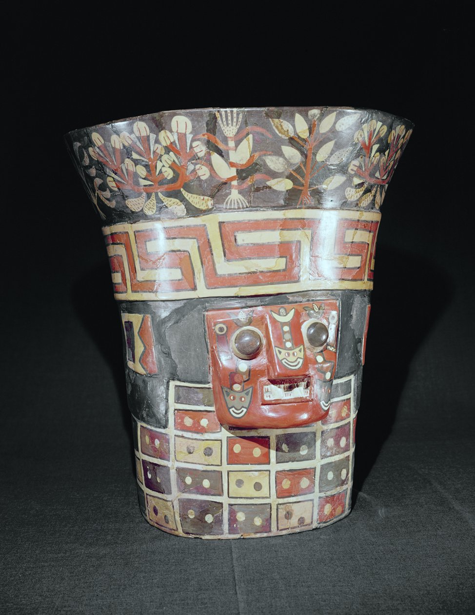 Navio representando inhame de milho e animais, de Tiahuanaco, c.650 dC de Pre Columbian