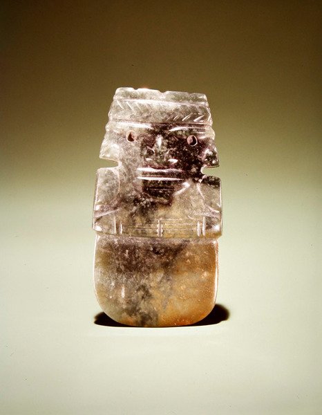 Deus de machado com bandana, de Guacimo, área de Linea Vieja (jade variegada translúcido) de Pre Columbian Pre Columbian