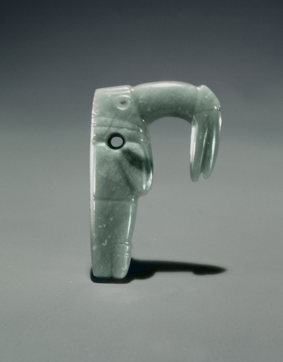 Ave de bico, de Guacimo, área de Linea Vieja (jade pálido translúcido verde-mar) de Pre Columbian Pre Columbian