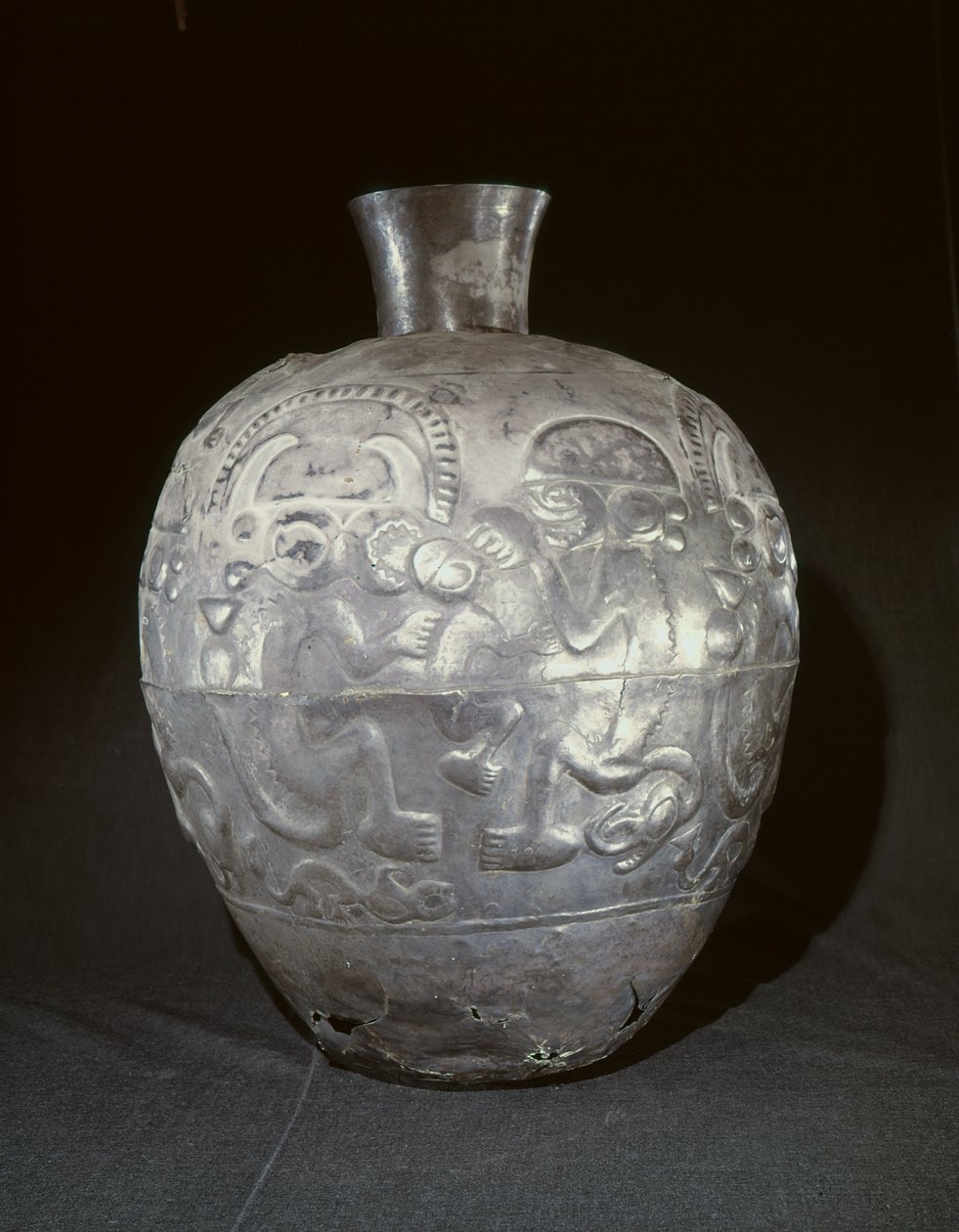 Jarra grande, estilo Chimu (prateado) de Pre Columbian Pre Columbian