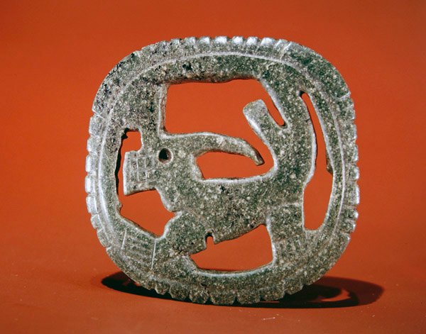 Placa de animal a céu aberto, de Guacimo, área de Linea Vieja (jade verde médio variegada) de Pre Columbian Pre Columbian