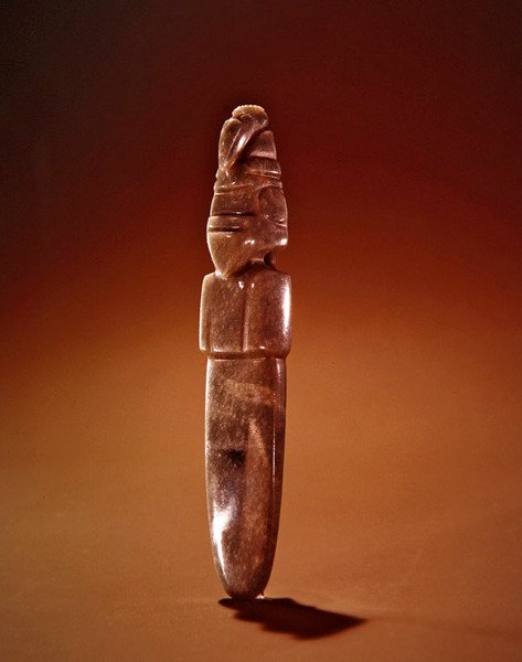 Celt de pássaro pontiagudo, de Guacimo, área de Linea Vieja (jade salpicado azul-esverdeado translúcido) de Pre Columbian Pre Columbian