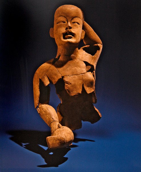 Figura sentada, cultura olmeca (cerâmica) de Pre Columbian Pre Columbian