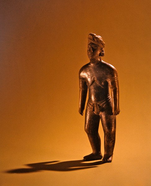 Figura em pé, Colima Culture (cerâmica) de Pre Columbian Pre Columbian