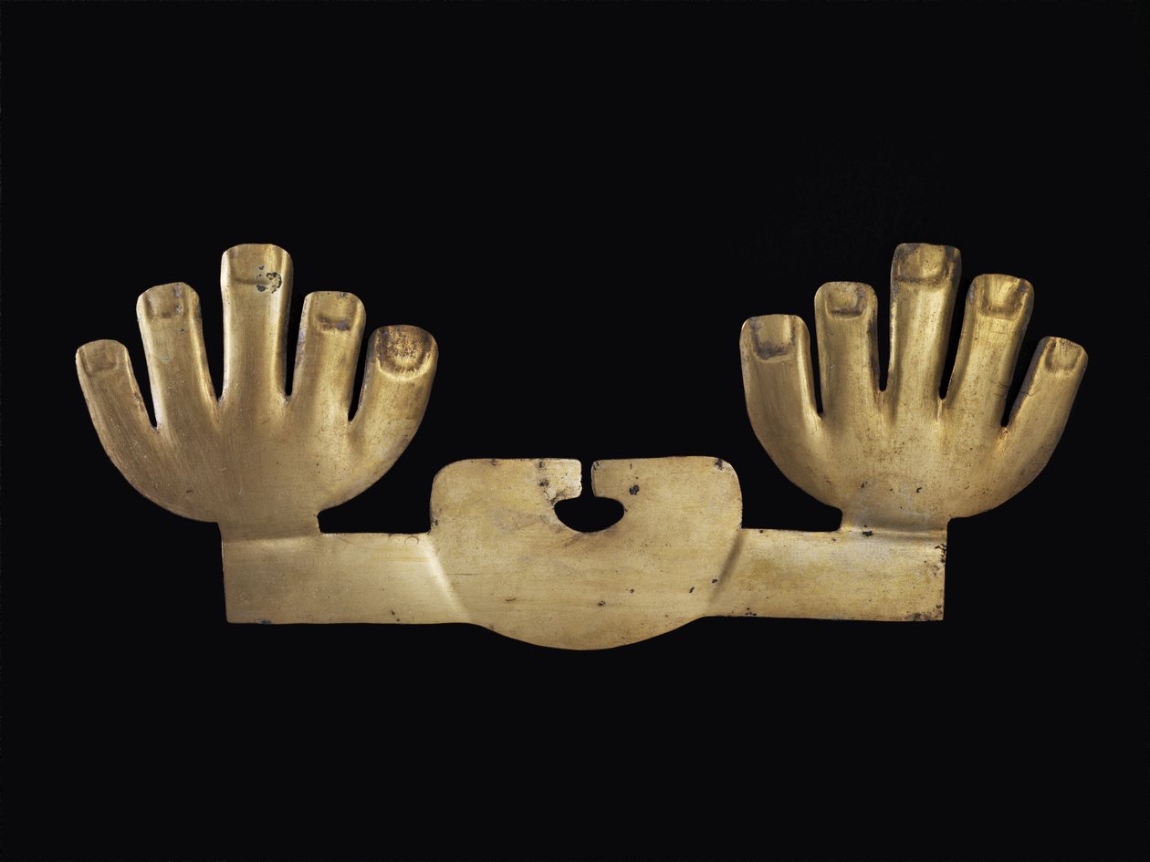 Enfeite de nariz com as mãos, possivelmente Moche de Pre Columbian Pre Columbian