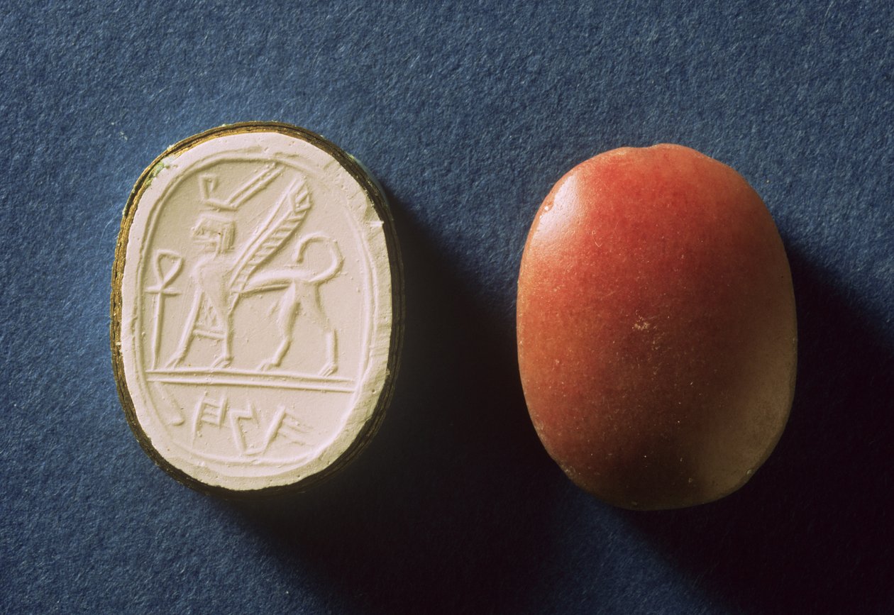 Selo inscrito na escrita hebraica para uma senhora chamada Hannah e uma esfinge com uma impressão moderna do desenho, encontrada em Tell ed-duwair (Laquis) Israel (jaspe vermelho e gesso) de Prehistoric