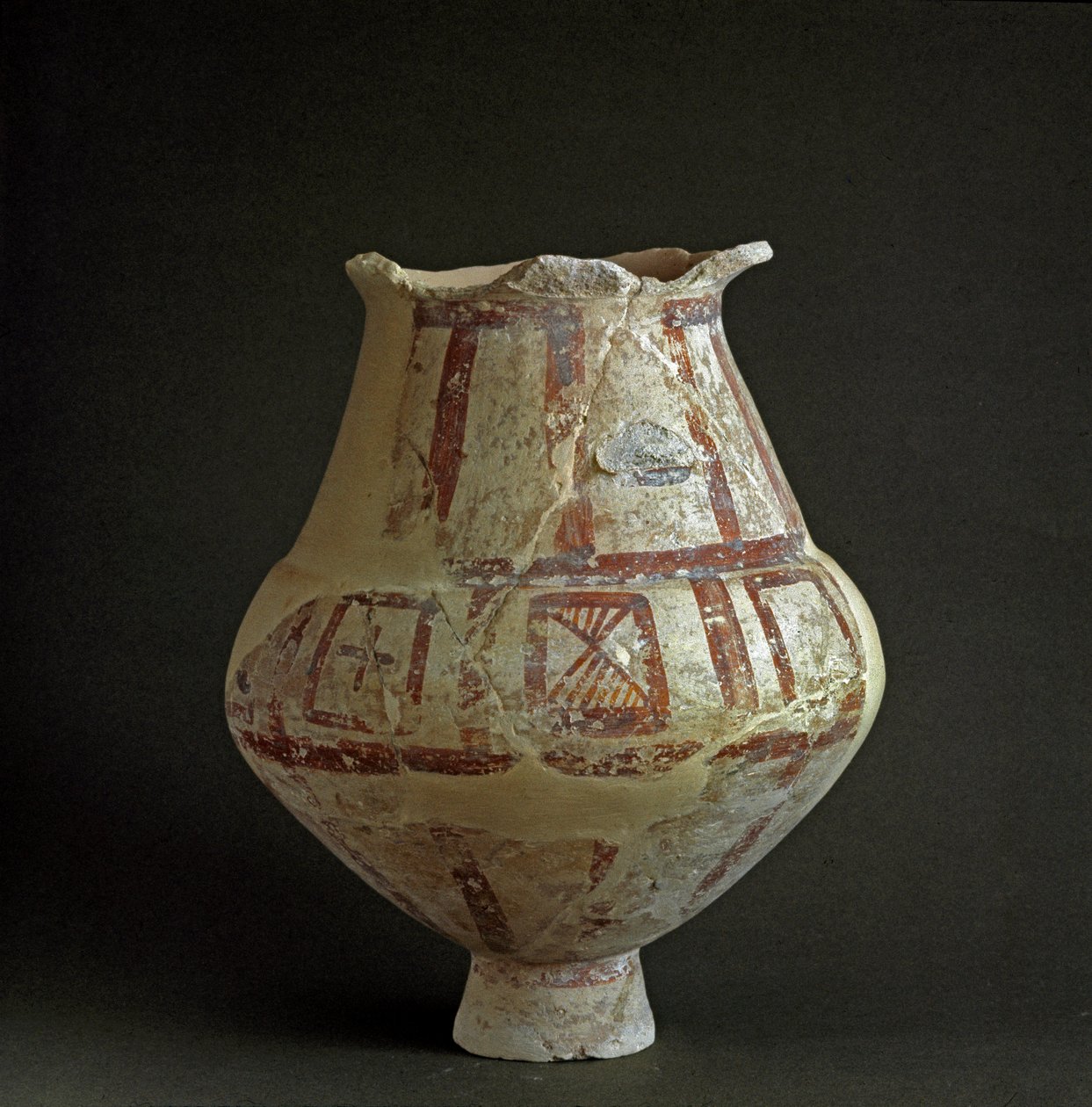 Civilização etrusca: vaso de terracota da necrópole de Mattonara (Civitavecchia), Lazio. Século 7-6 AC. Roma, Museu Nacional Pré-histórico e Etnográfico Luigi Pigorini de Prehistoric Prehistoric