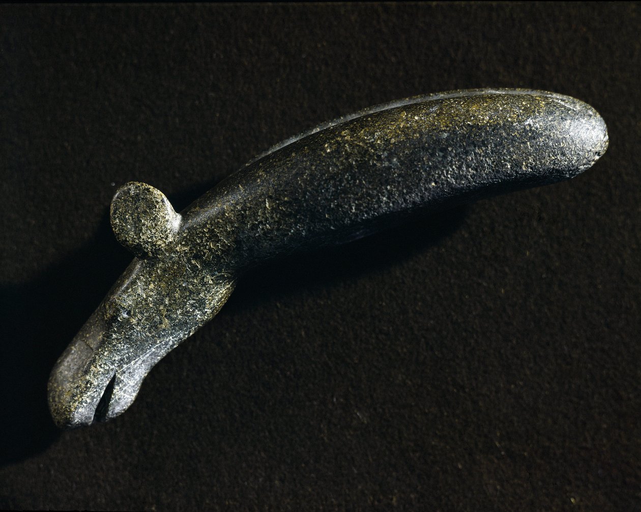 Prehistoire: ferramenta de diorito em forma de elan. Idade da Pedra. Museu Sueco de Antiguidades Nacionais, Estocolmo Suécia de Prehistoric Prehistoric