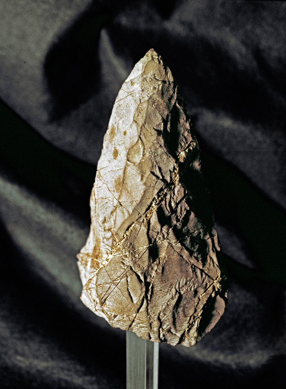 Pré-história: biface amígdaloide de sílex. Paleolítico inferior. De Torrimpietra, perto de Roma. Roma Museu Nacional Pré-histórico e Etnográfico Luigi Pigorini, Itália de Prehistoric Prehistoric