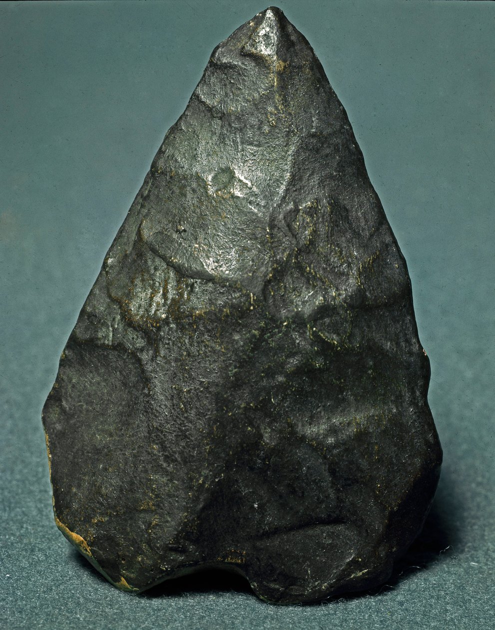 Pré-história: biface amígdaloide de sílex. Paleolítico inferior. Verone, Museo Civico di Storia Naturale, Itália de Prehistoric Prehistoric