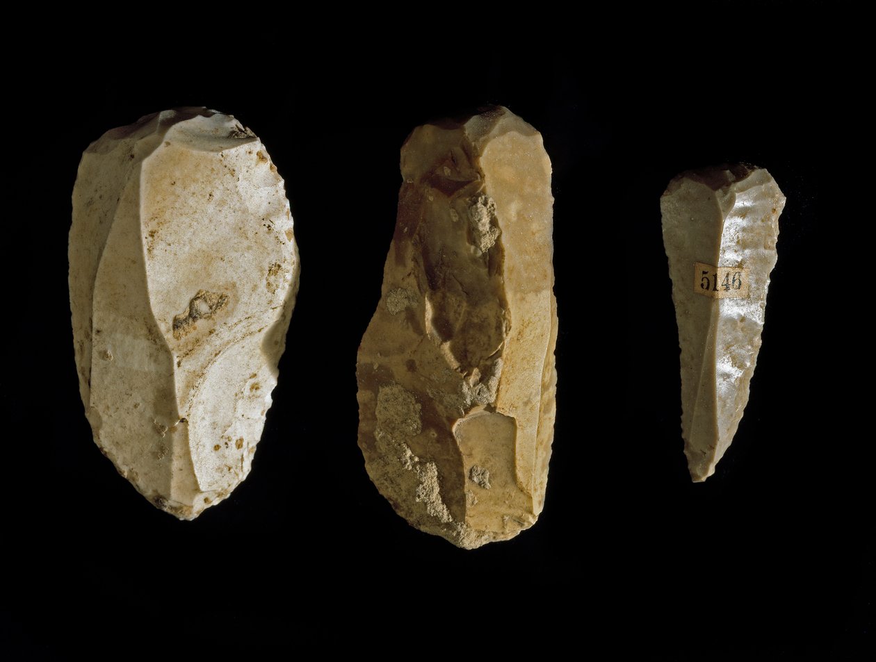 Pré-história: várias ferramentas de sílex. Tempo do Mesolítico. Da Úmbria. Perugia, Museo Archeologico Nazionale dell
