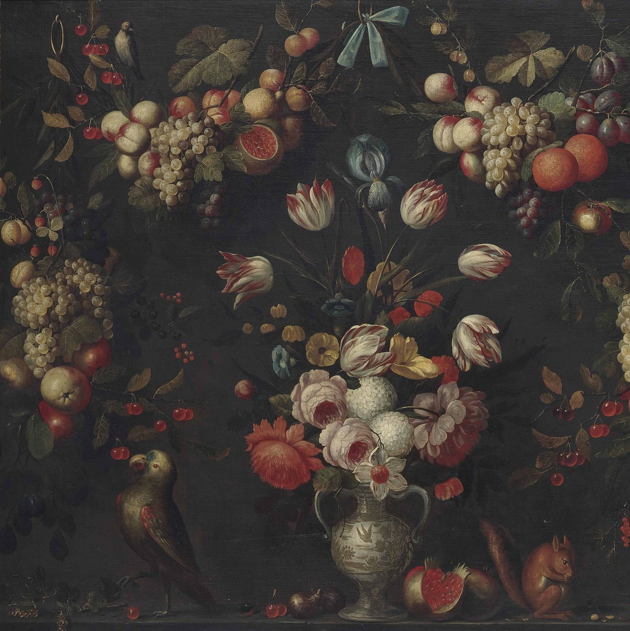 Rosas, hortênsias, tulipas papagaio e outras flores em um vaso de porcelana de Pseudo Simons