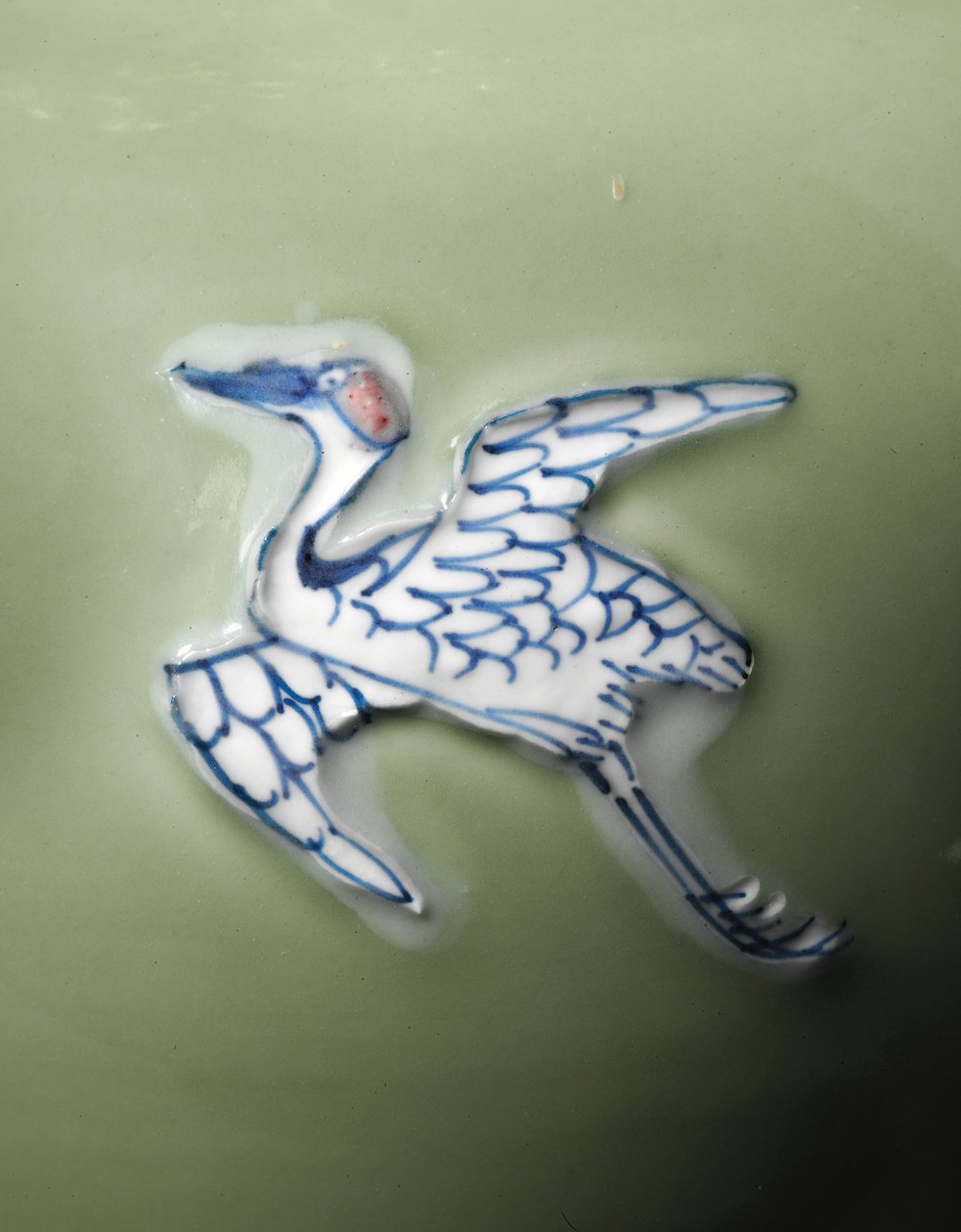 Um par de velas Luís XV, porcelana 1662-1722, montagens c.1745-49 (porcelana montada em Ormolu) de Qing Dynasty   Kangxi Period Chinese School
