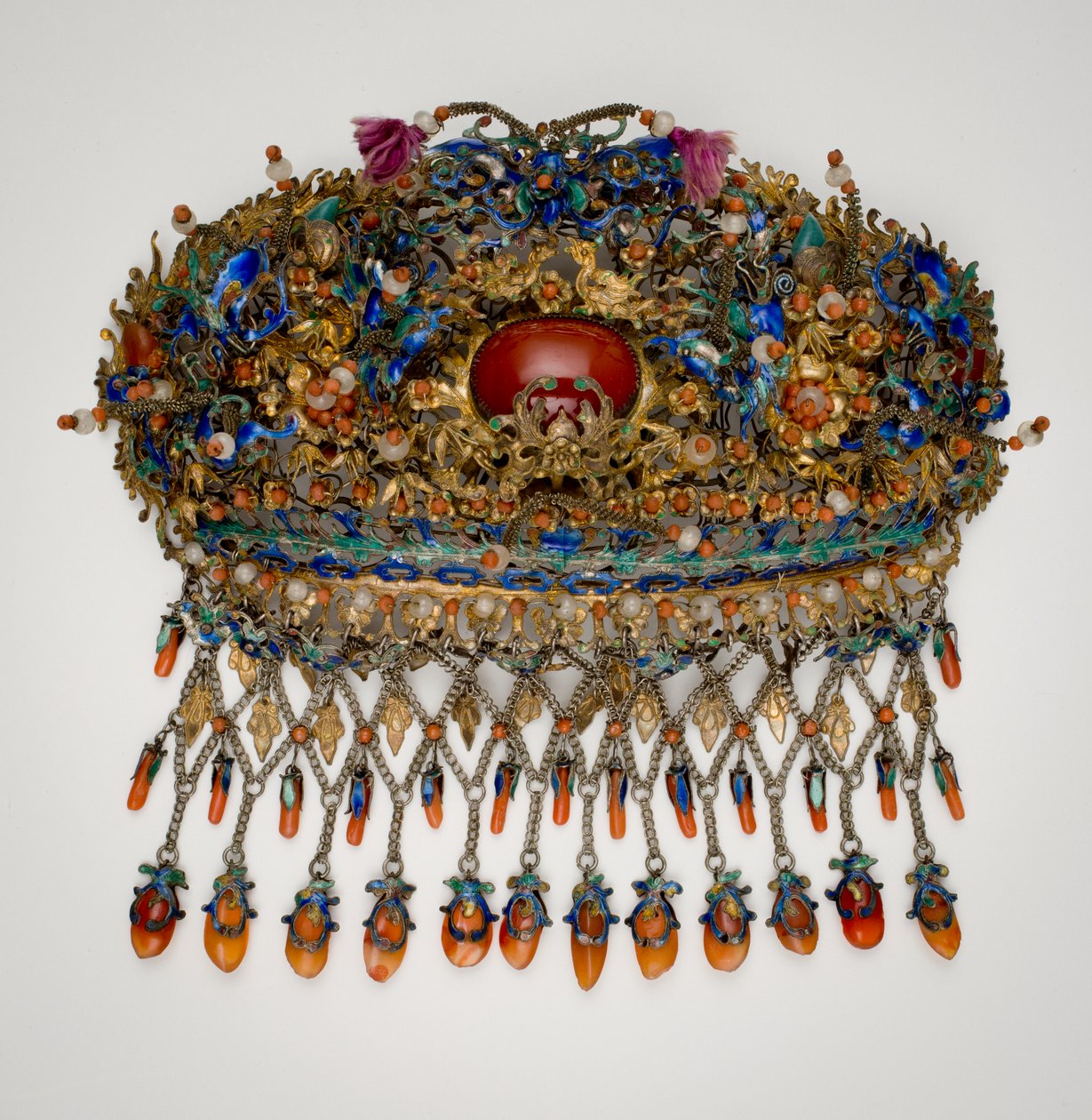 Cabeleira dourada com motivos de Aves, Flores, Borboletas e Bambu de Qing Dynasty Chinese School