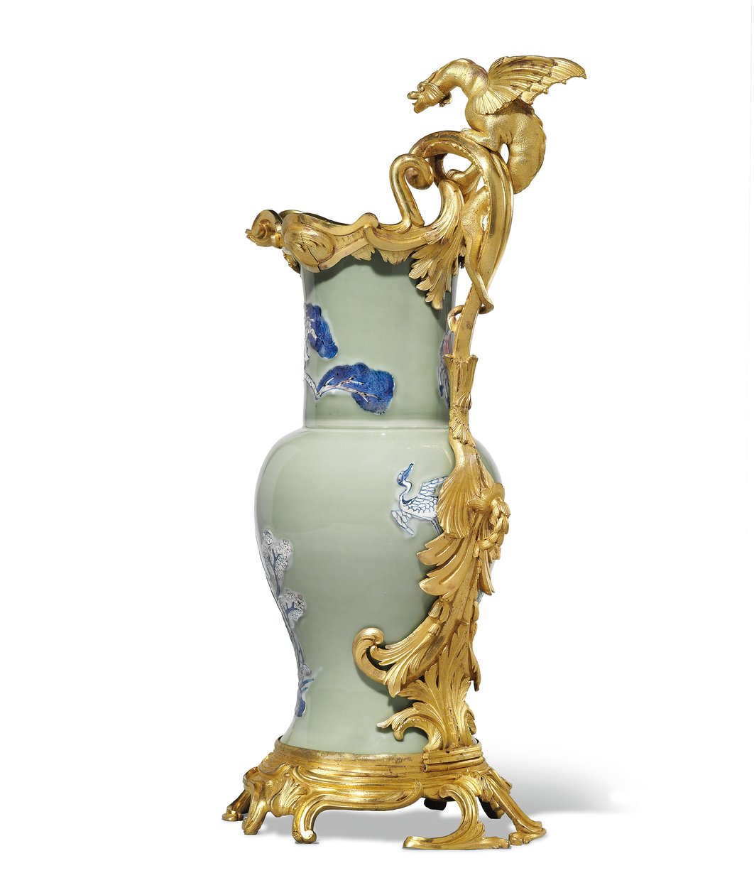 Um de um par de velas Luís XV, porcelana 1662-1722, monta c.1745-49 de Qing Dynasty - Kangxi Period Chinese