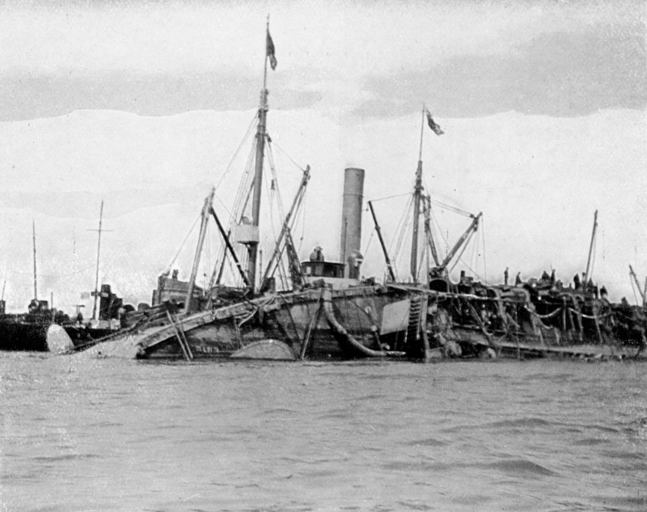 O levantamento do HMS Gladiator, 1908. de Queen Alexandra