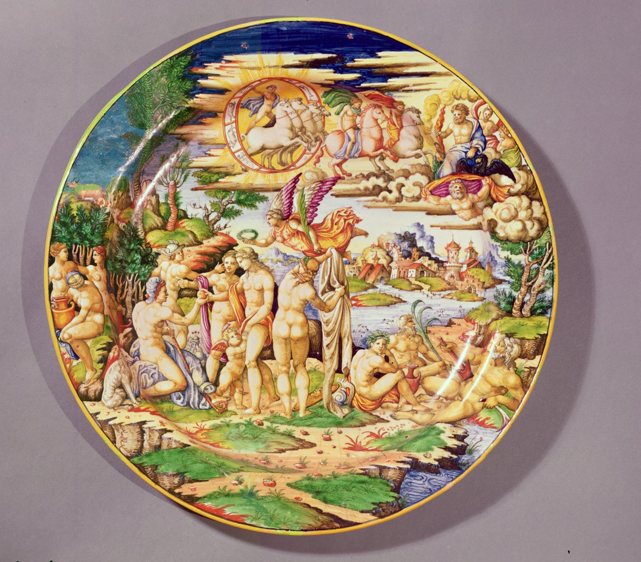 Grande prato representando o julgamento de Paris, feito no Atelier de Faenza (cerâmica) de Raffaello Sanzio Raphael