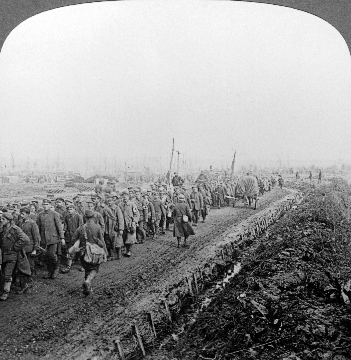 Prisioneiros de guerra alemães, Sambre, Primeira Guerra Mundial, 1914-1918. de Realistic Travels Publishers