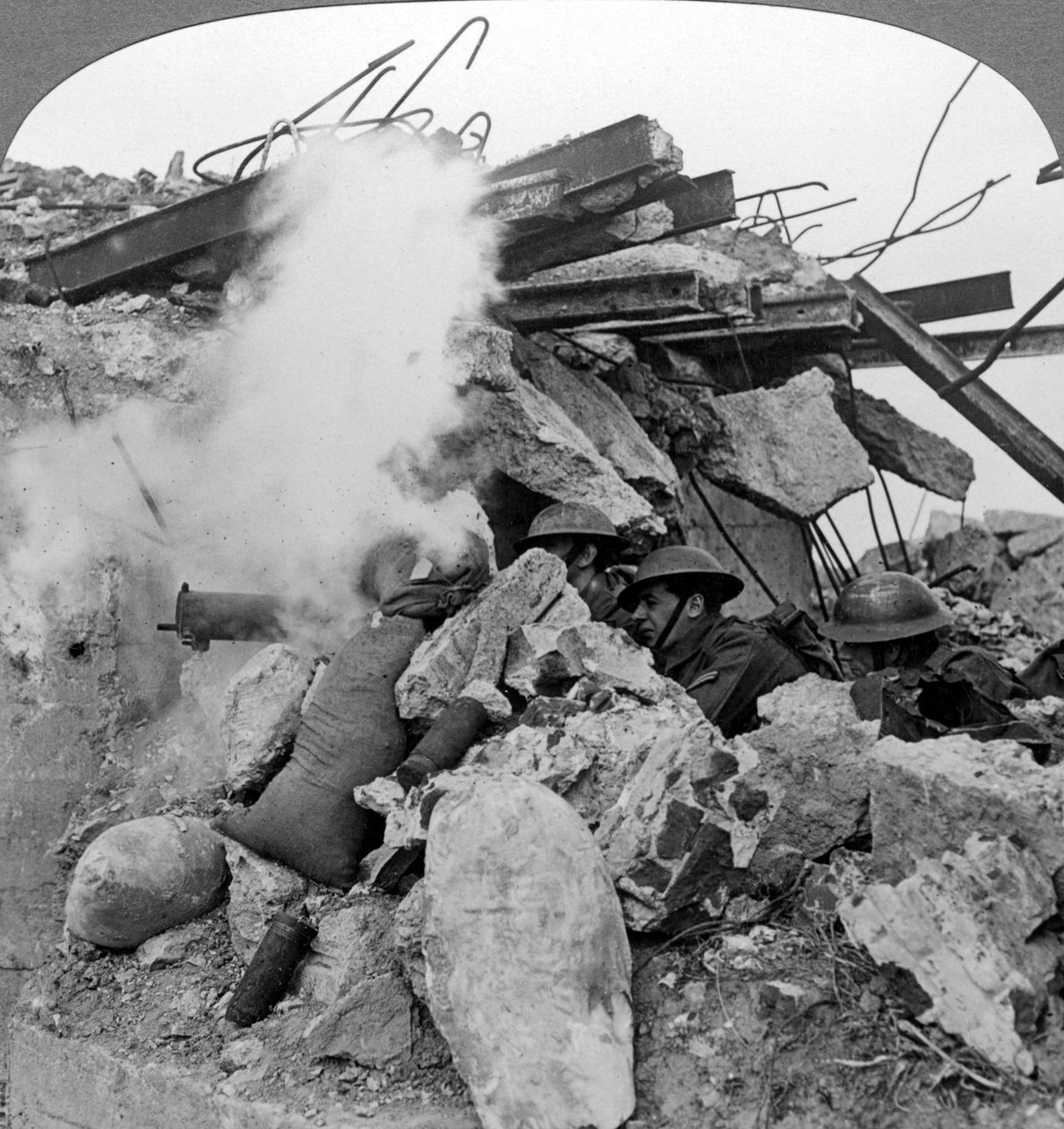 Ninho de metralhadora, Poelcappelle, Bélgica, Primeira Guerra Mundial, 1914-1918. de Realistic Travels Publishers