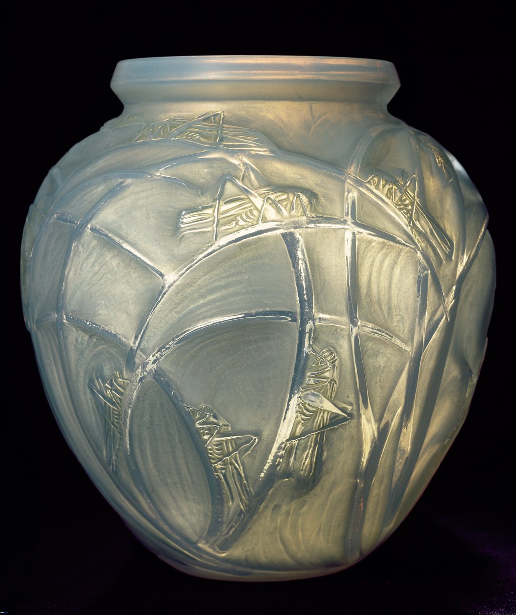 Gafanhotos, 1913 (vidro azul opalescente) de Rene Jules Lalique