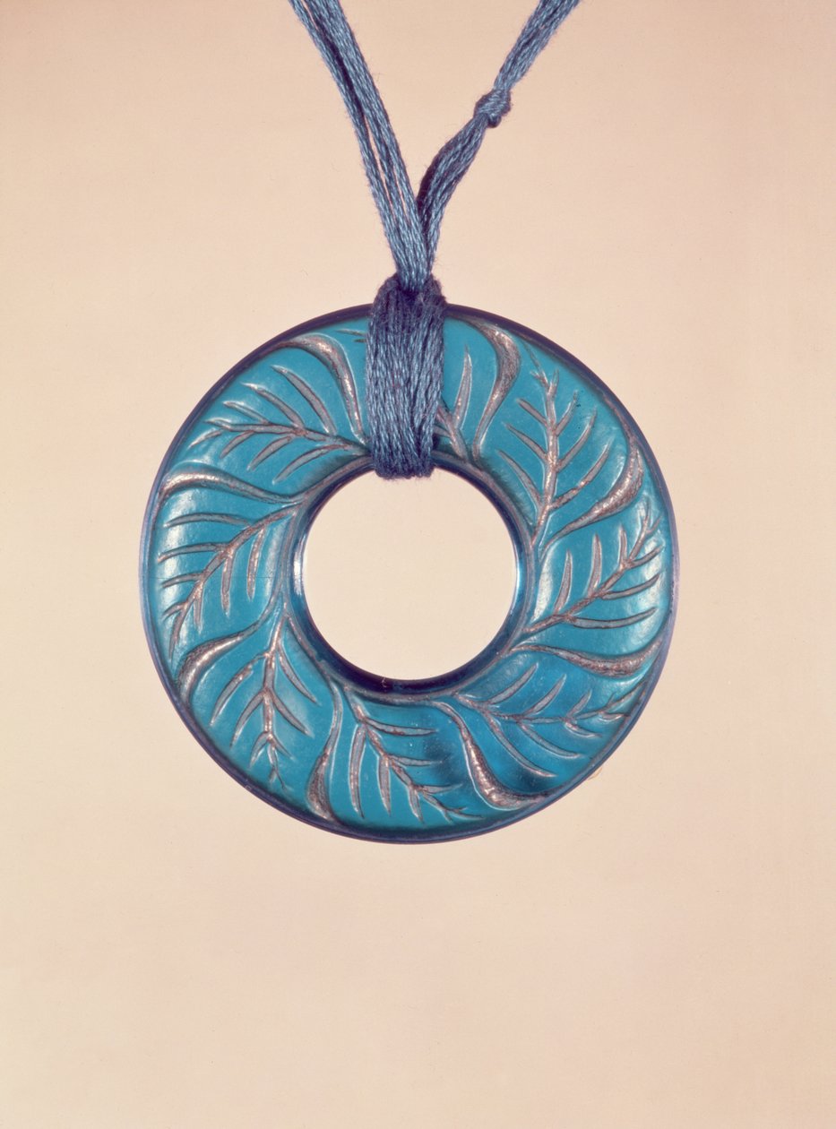 Pingente com acabamento acetinado por Lalique, c.1902 de Rene Jules Lalique