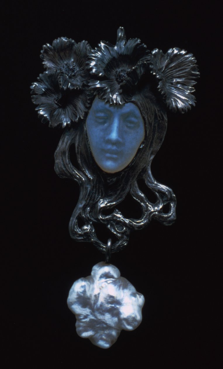 Pingente de rosto feminino, c1898-1900 de Rene Jules Lalique