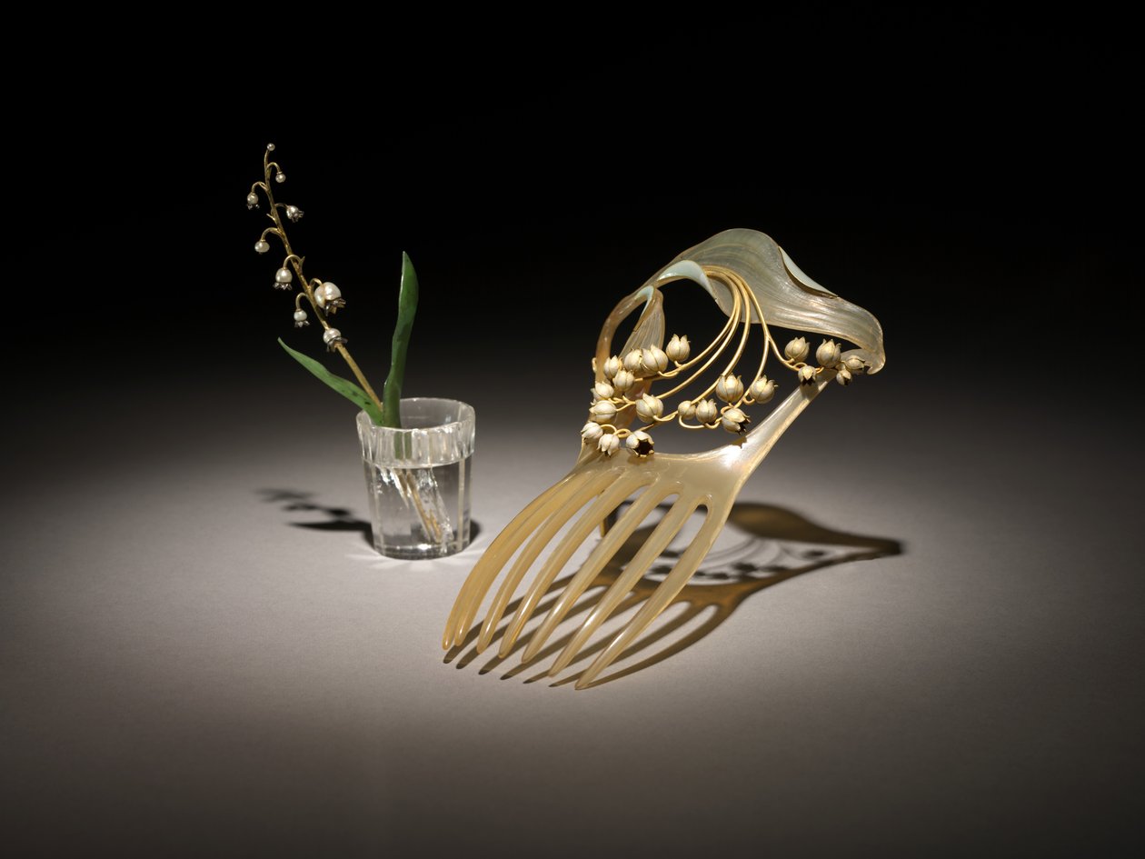 Ornamento de cabelo, c.1900 de Rene Jules Lalique