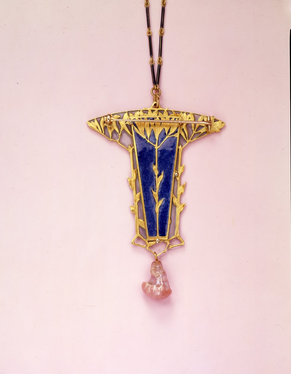 Broche e corrente pingente (esmalte, marfim, ouro e pérola) de Rene Jules Lalique