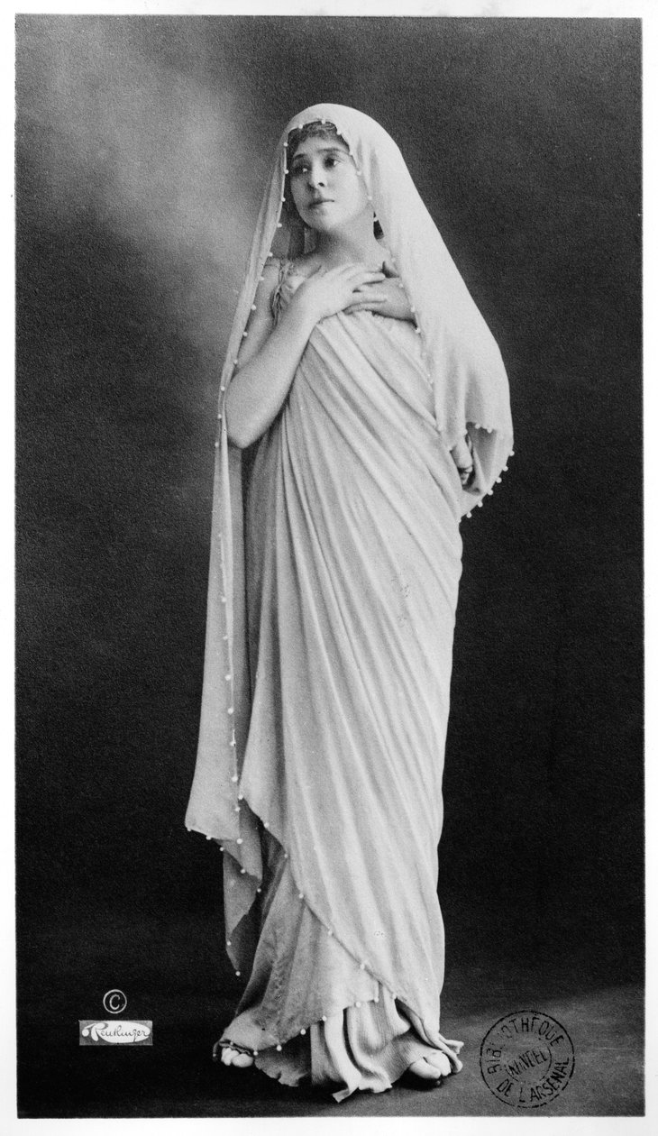Julia Bartet (1854-1941) em &39;Antígona&39; de Sófocles de Reutlinger Studio