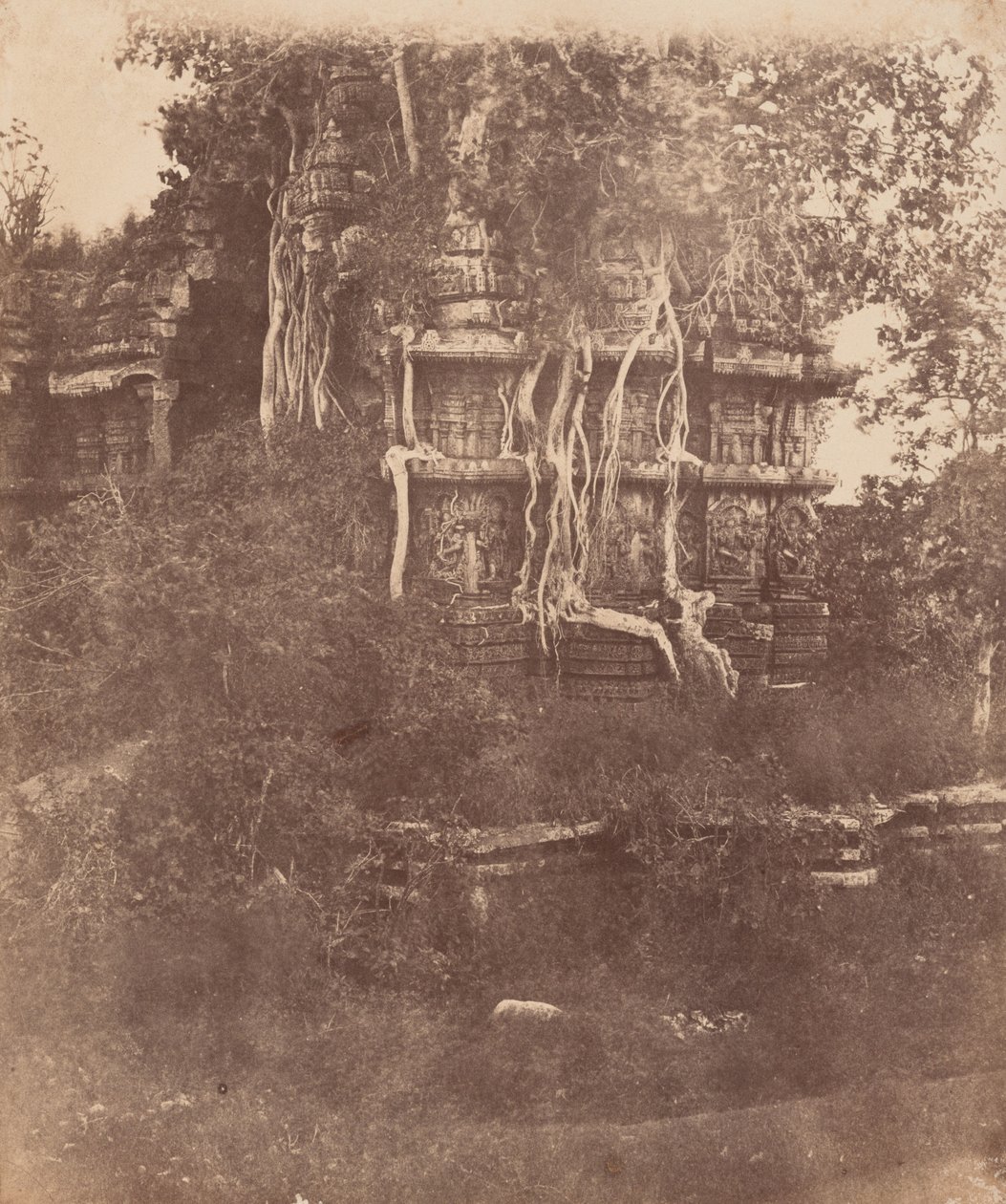 Templo em Hallibeed, Índia, 1856-1857 (foto) de Richard Banner Oakeley