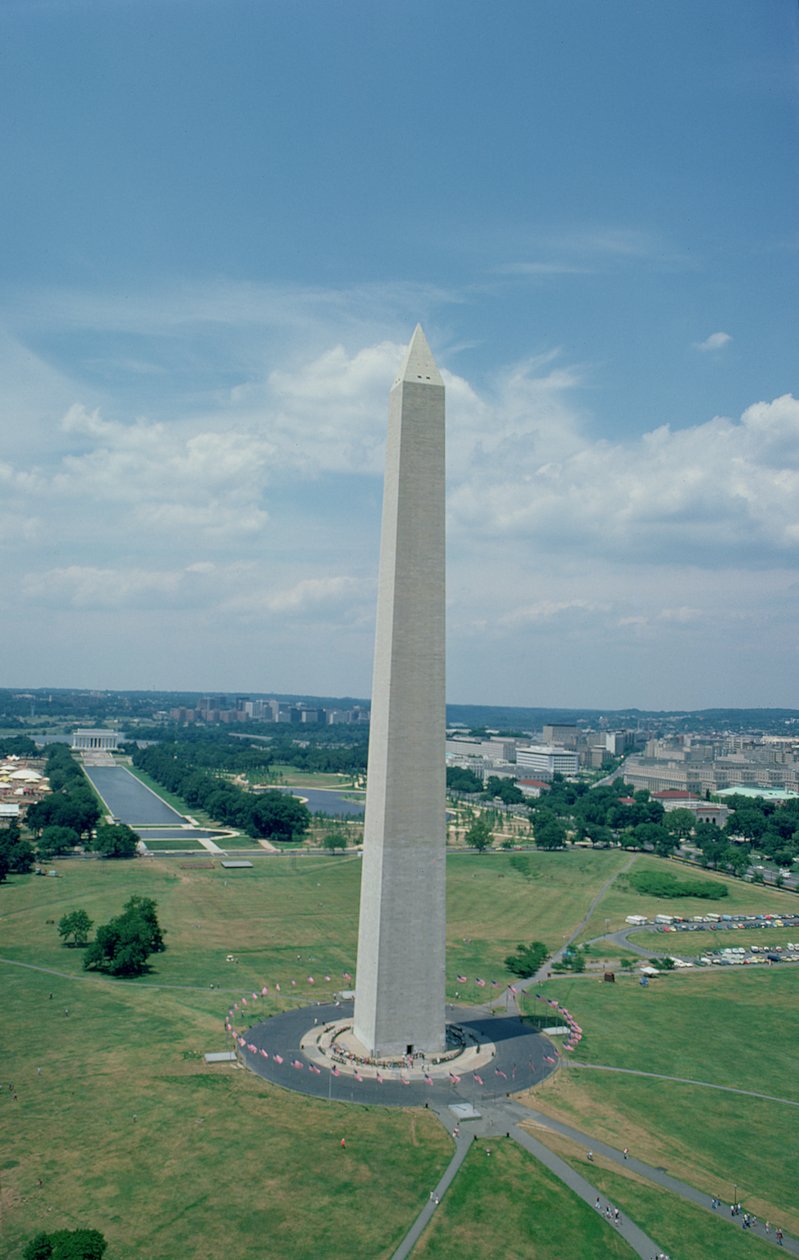 O monumento de Washington, construído entre 1848 e 1885 de Robert Mills