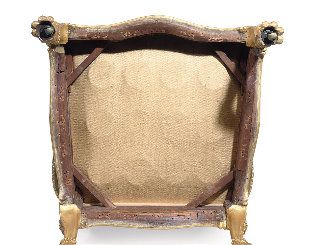 Um de um par de poltronas giltwood George III de Robert Adam