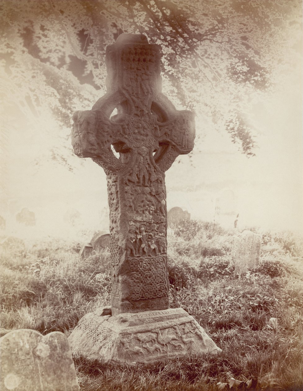 Cruz alta do Sul, Kells, Co. Meath, Irlanda (foto em sépia) de Robert French