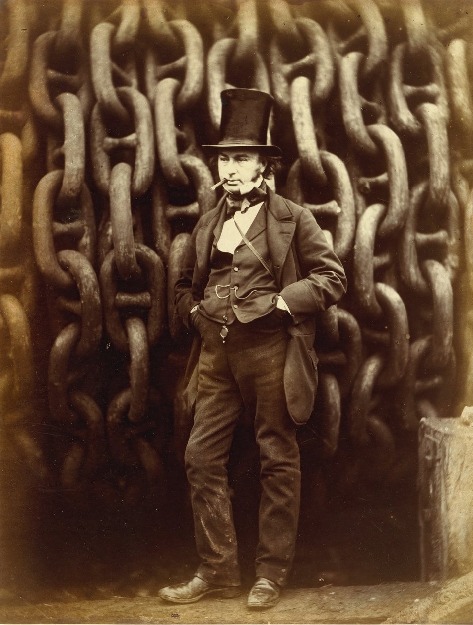 Isambard Kingdom Brunel em pé diante das correntes de lançamento do Grande Oriente... impresso em 1863-64. de Robert Howlett