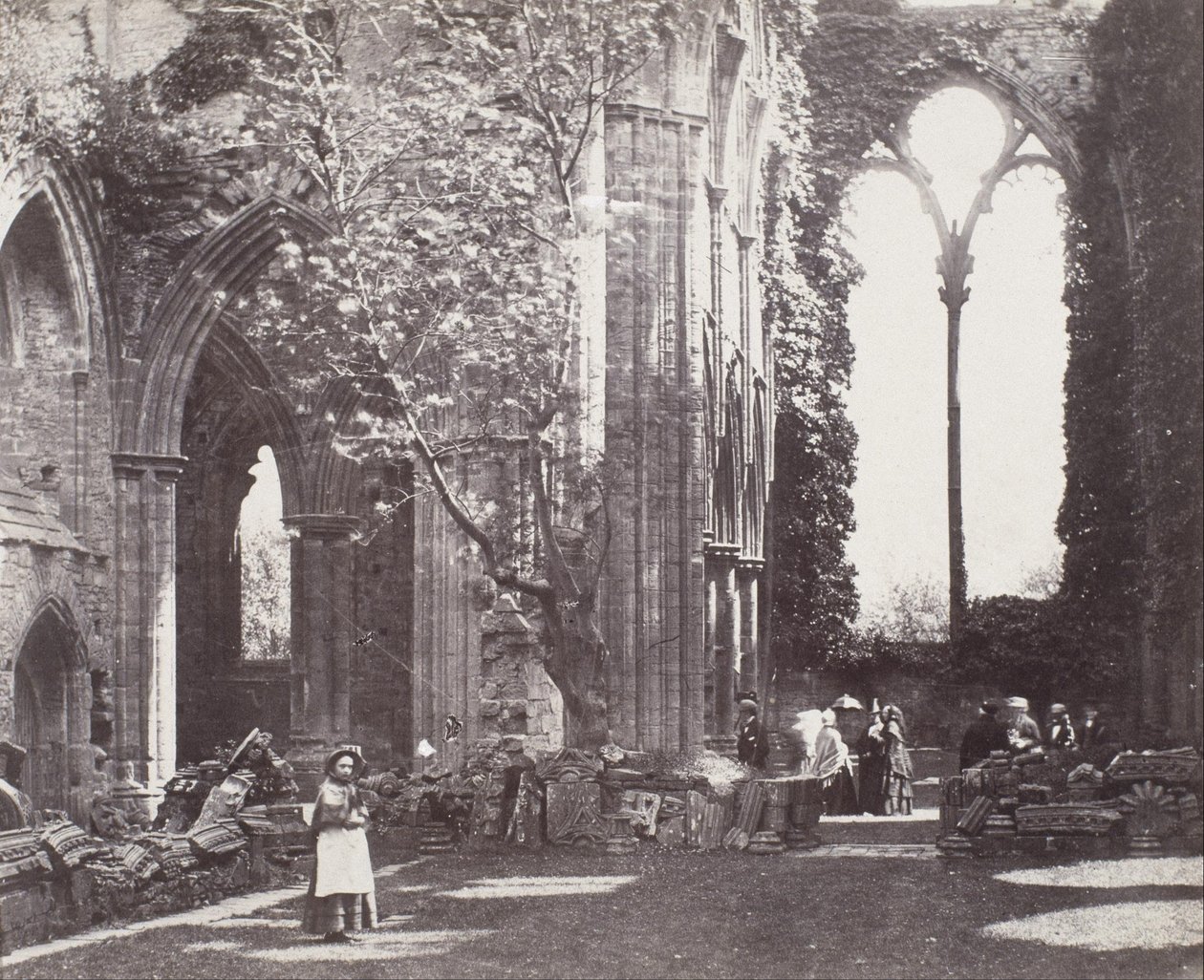 Interior: Abadia de Tintern de Roger Fenton