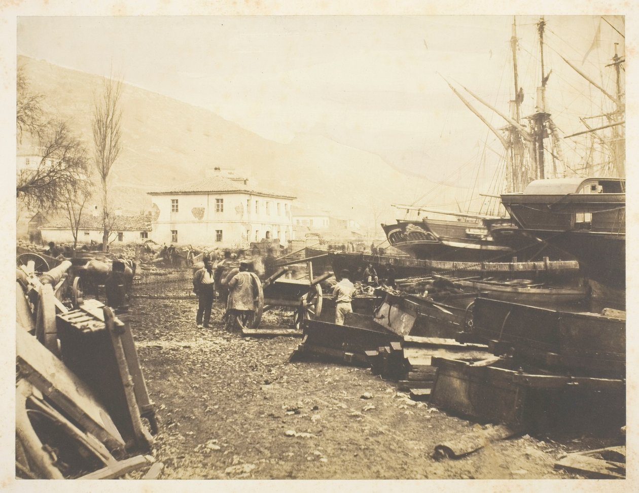 Landing Place, Ordnance Wharf, Balaklava de Roger Fenton