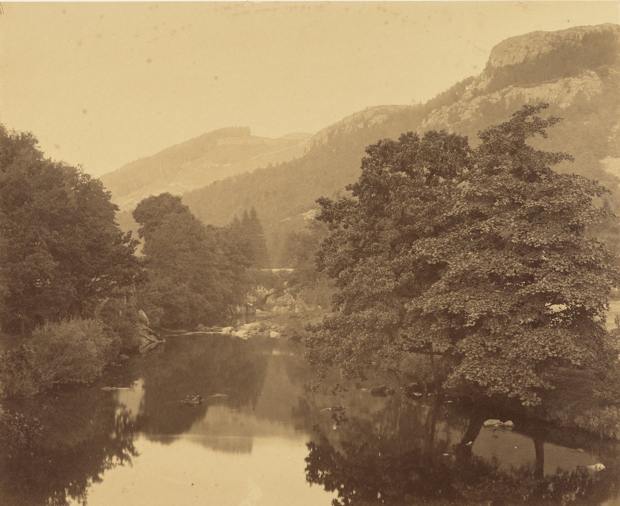 [Paisagem com rio]. de Roger Fenton