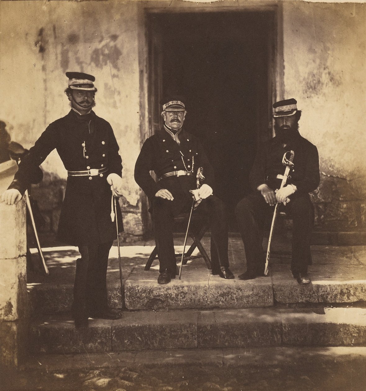 O major-general Lockyer e dois membros do seu estado-maior de Roger Fenton
